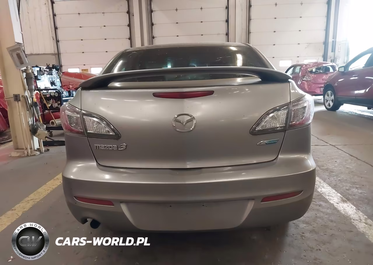 2013 Mazda Mazda3 I Sport VIN:JM1BL1U82D1701774 - 16