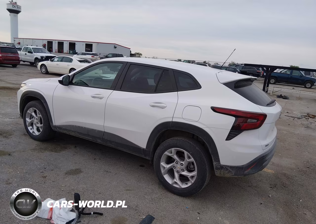 2025 Chevrolet Trax Fwd Ls VIN:KL77LFEPXSC229248 - 3