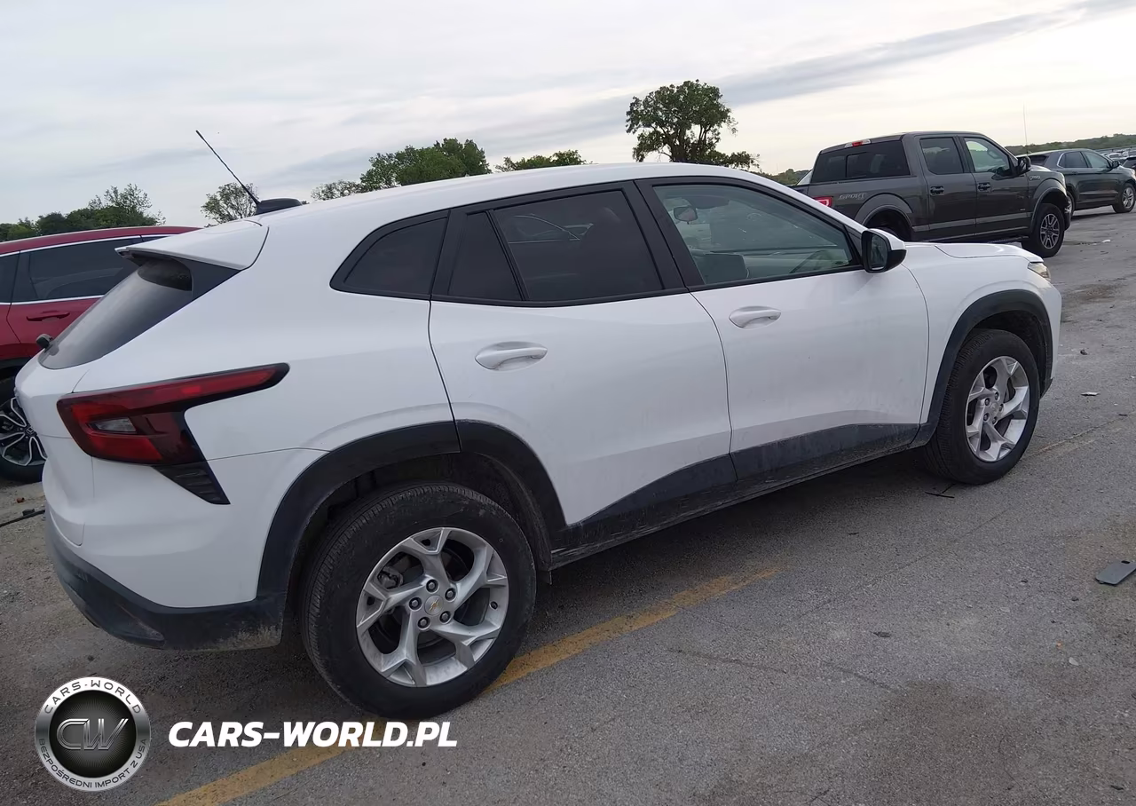 2025 Chevrolet Trax Fwd Ls VIN:KL77LFEPXSC229248 - 4