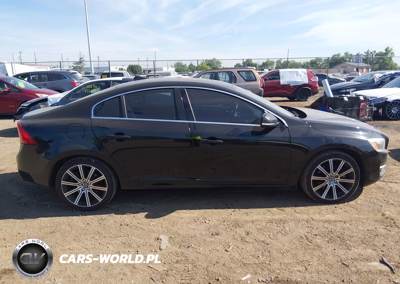 2016 Volvo S60 T6 Drive-E Platinum VIN:YV149MFM9G1400775 - 13
