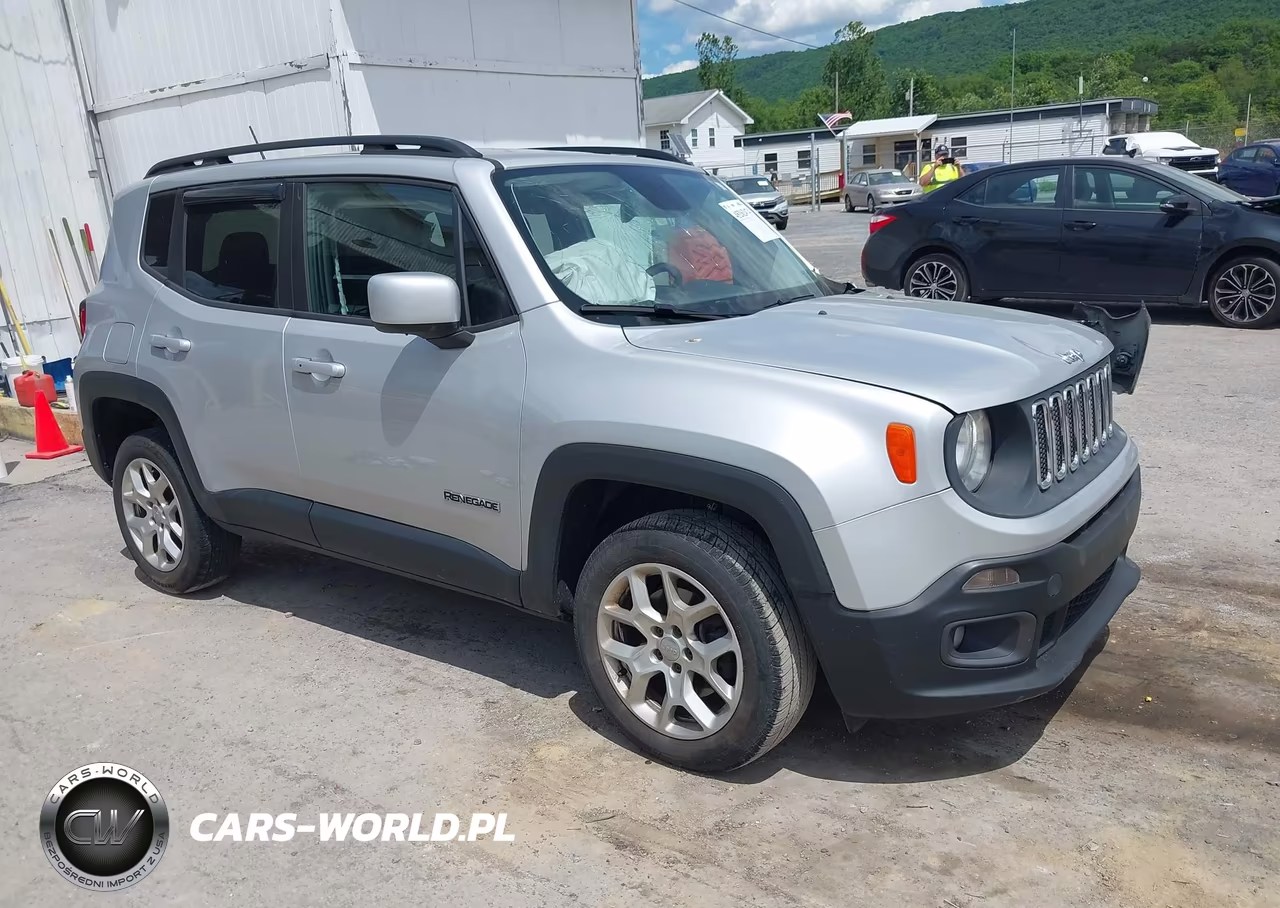 2015 Jeep Renegade Latitude – zdjęcie 1 z 16