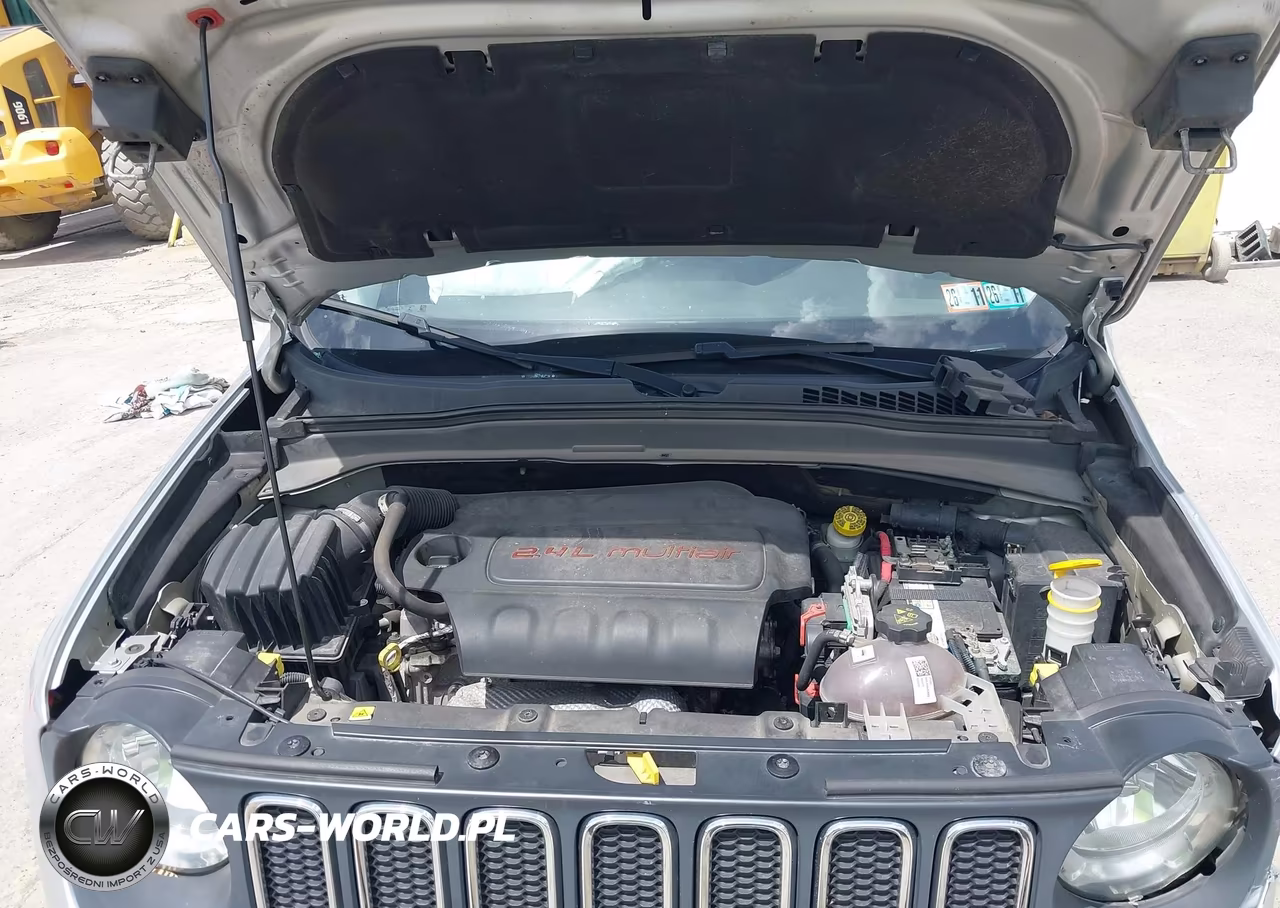 2015 Jeep Renegade Latitude VIN:ZACCJBBT0FPB65623 - 10