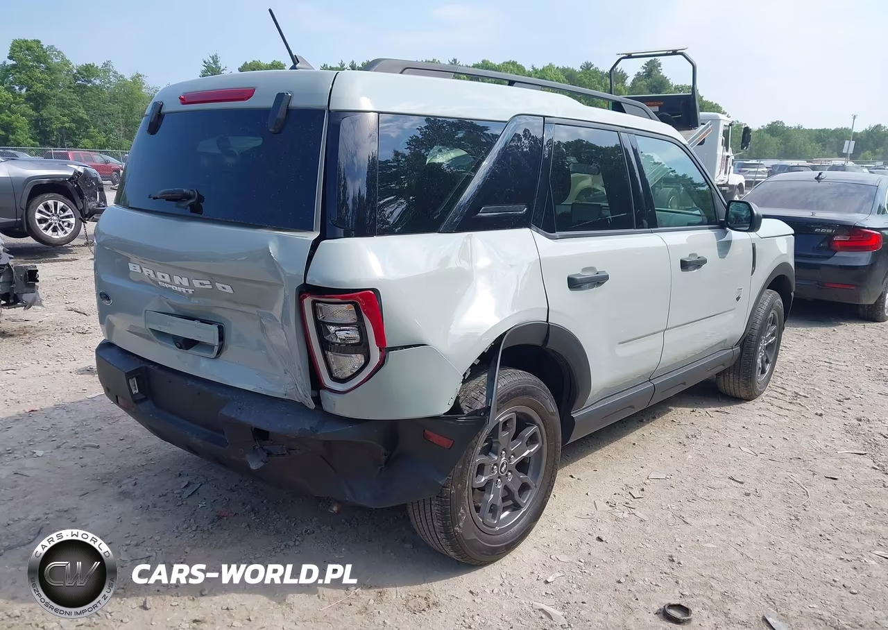 2022 Ford Bronco Sport Big Bend VIN:3FMCR9B68NRD32523 - 4