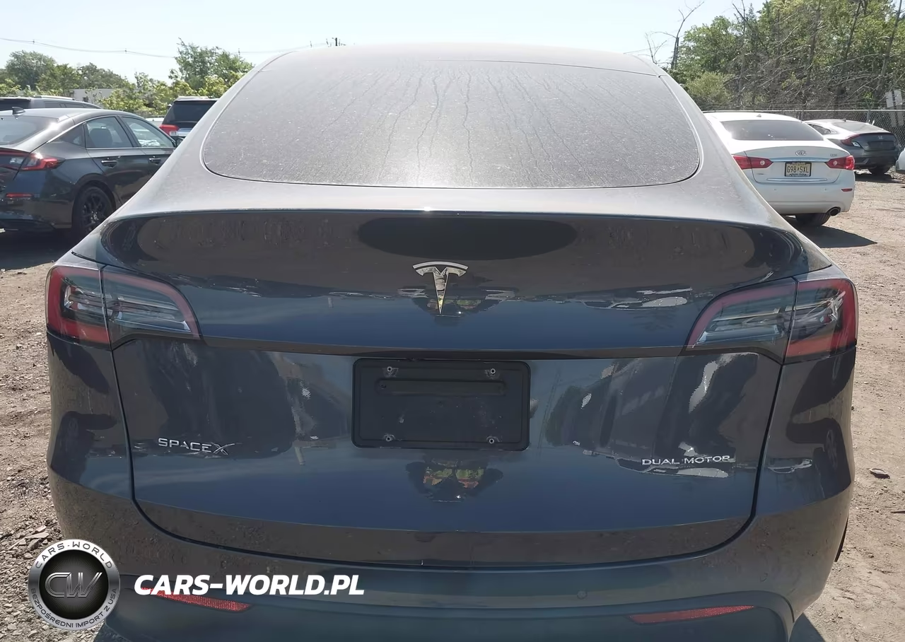 2021 Tesla Model Y Long Range Dual Motor All-Wheel Drive VIN:5YJYGAEEXMF136894 - 15