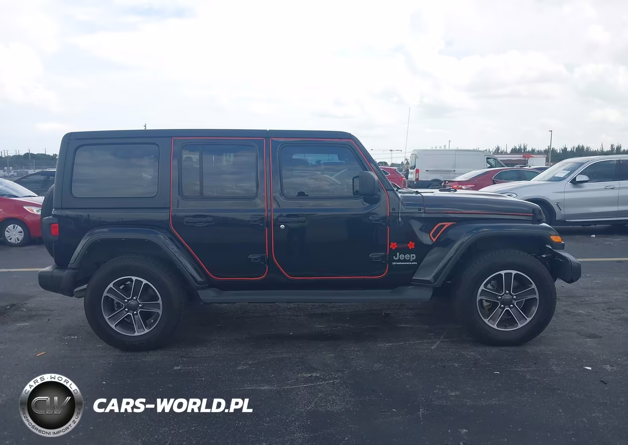2017 Jeep Wrangler Unlimited Sport 4X4 VIN:1C4BJWDG9HL746148 - 13
