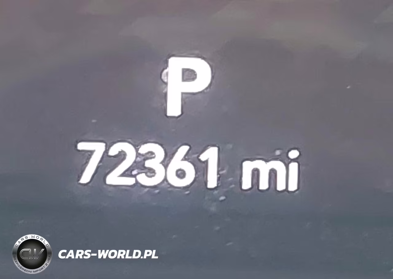 2017 Jeep Wrangler Unlimited Sport 4X4 VIN:1C4BJWDG9HL746148 - 15