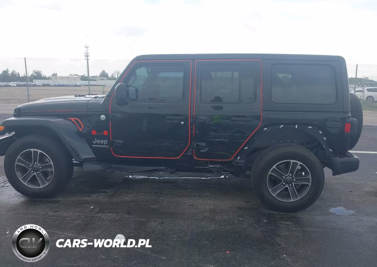 2017 Jeep Wrangler Unlimited Sport 4X4 VIN:1C4BJWDG9HL746148 - 6