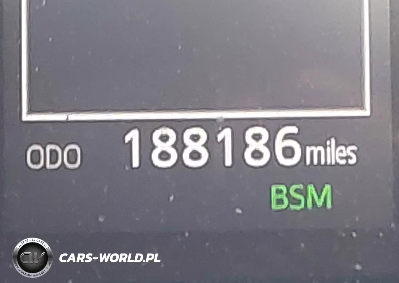 2018 Toyota Camry Se VIN:4T1B11HK7JU564767 - 16