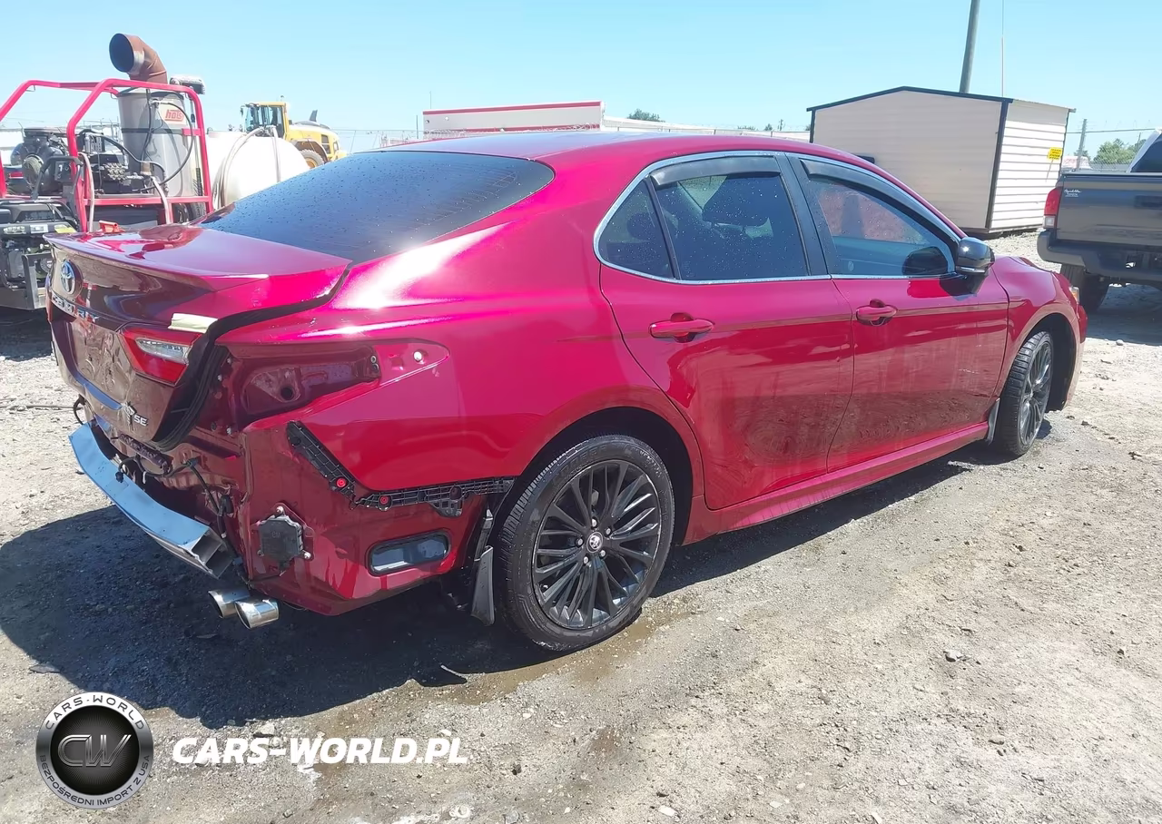 2018 Toyota Camry Se VIN:4T1B11HK7JU564767 - 4