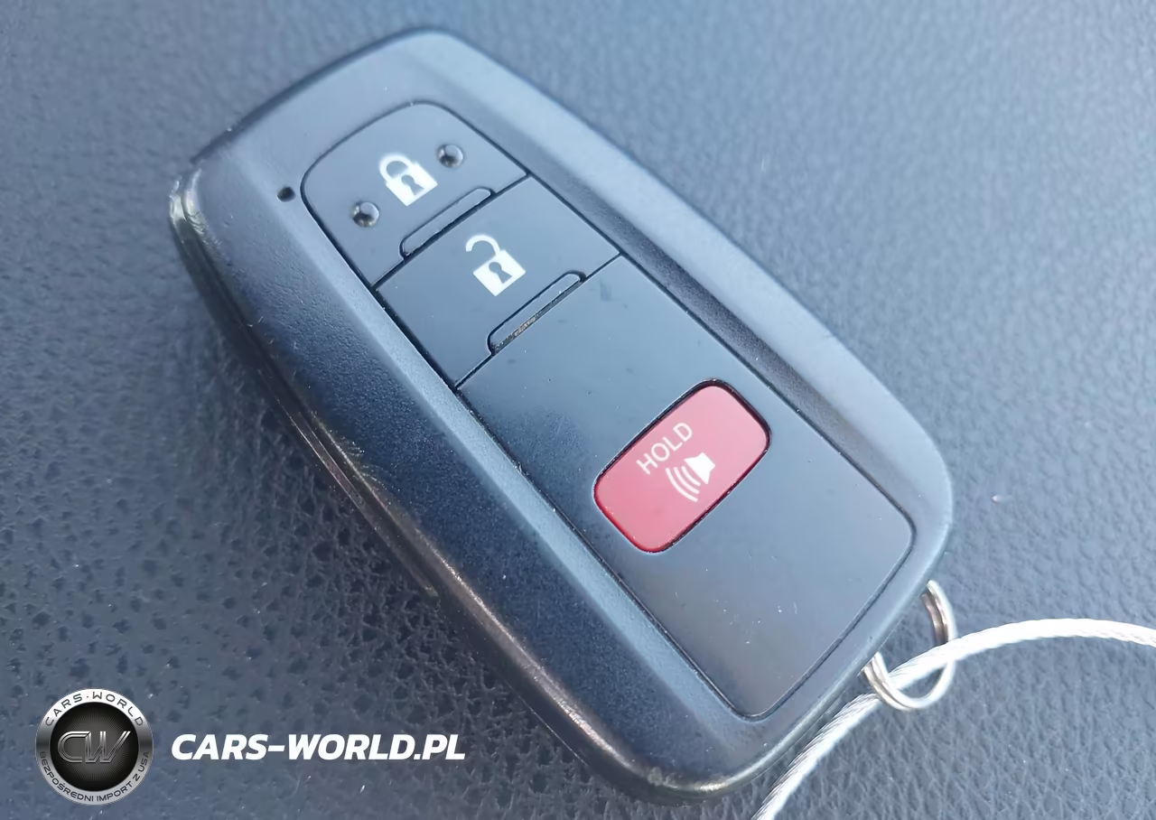 2021 Toyota Prius Le VIN:JTDKAMFU4M3149037 - 11