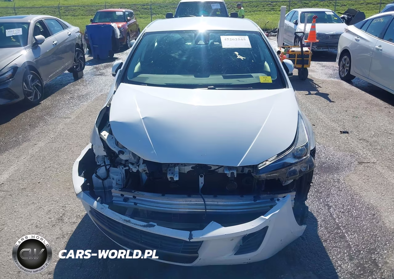 2021 Toyota Prius Le VIN:JTDKAMFU4M3149037 - 13