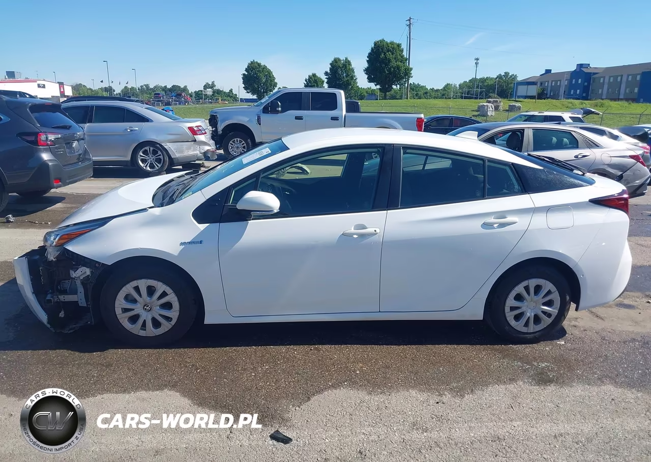 2021 Toyota Prius Le VIN:JTDKAMFU4M3149037 - 15