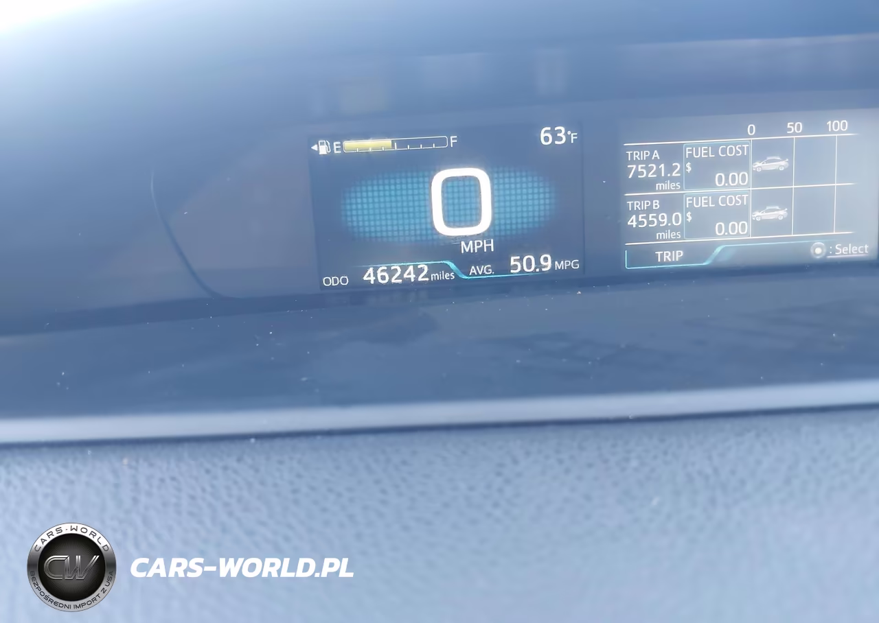 2021 Toyota Prius Le VIN:JTDKAMFU4M3149037 - 16