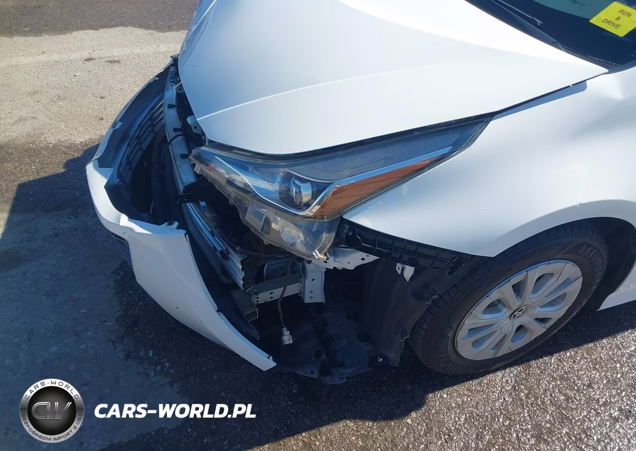 2021 Toyota Prius Le VIN:JTDKAMFU4M3149037 - 18