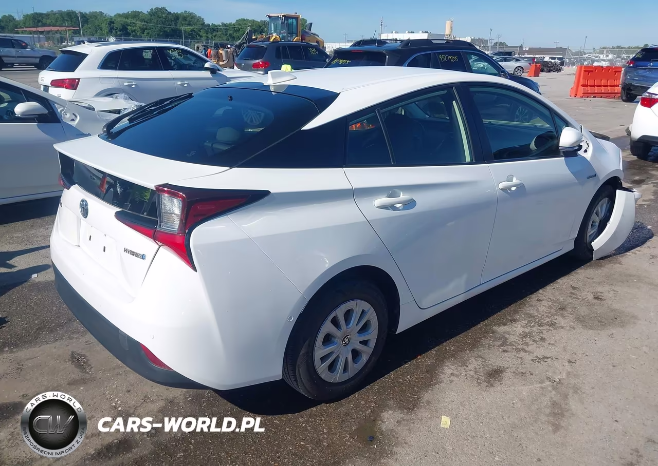 2021 Toyota Prius Le VIN:JTDKAMFU4M3149037 - 4