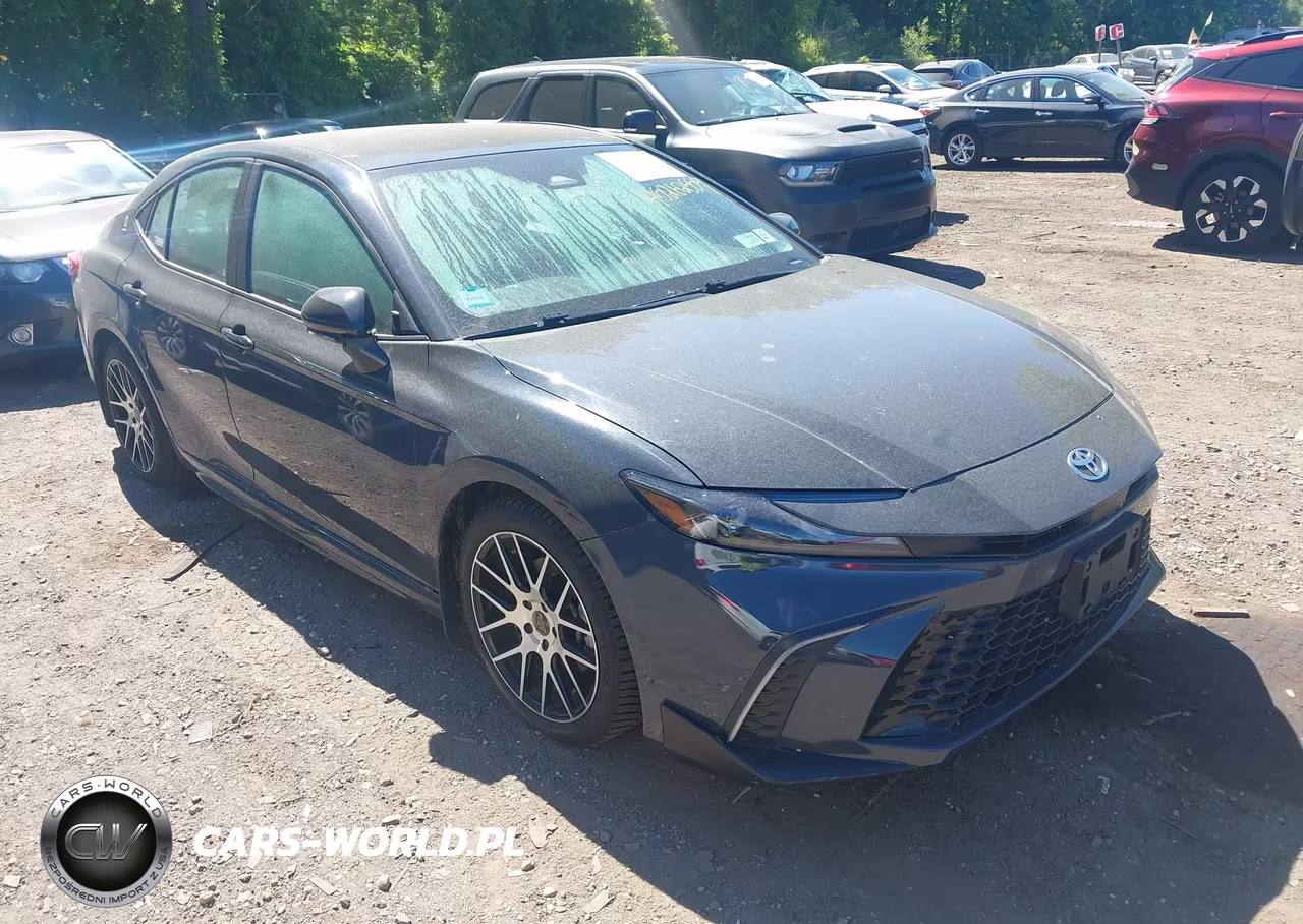 2025 Toyota Camry Se – zdjęcie 1 z 12