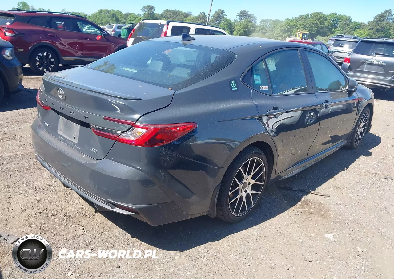 2025 Toyota Camry Se VIN:4T1DAACKXSU553909 - 4