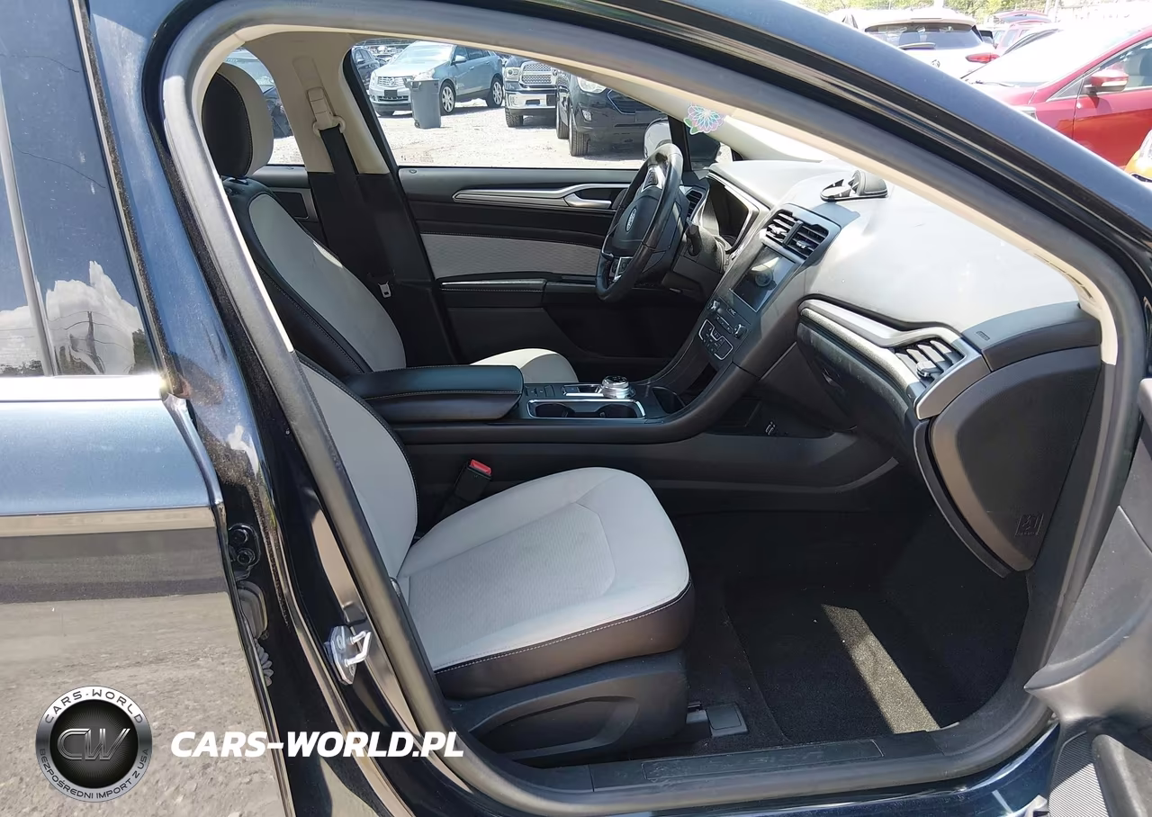 2020 Ford Fusion Se VIN:3FA6P0HD7LR230691 - 5