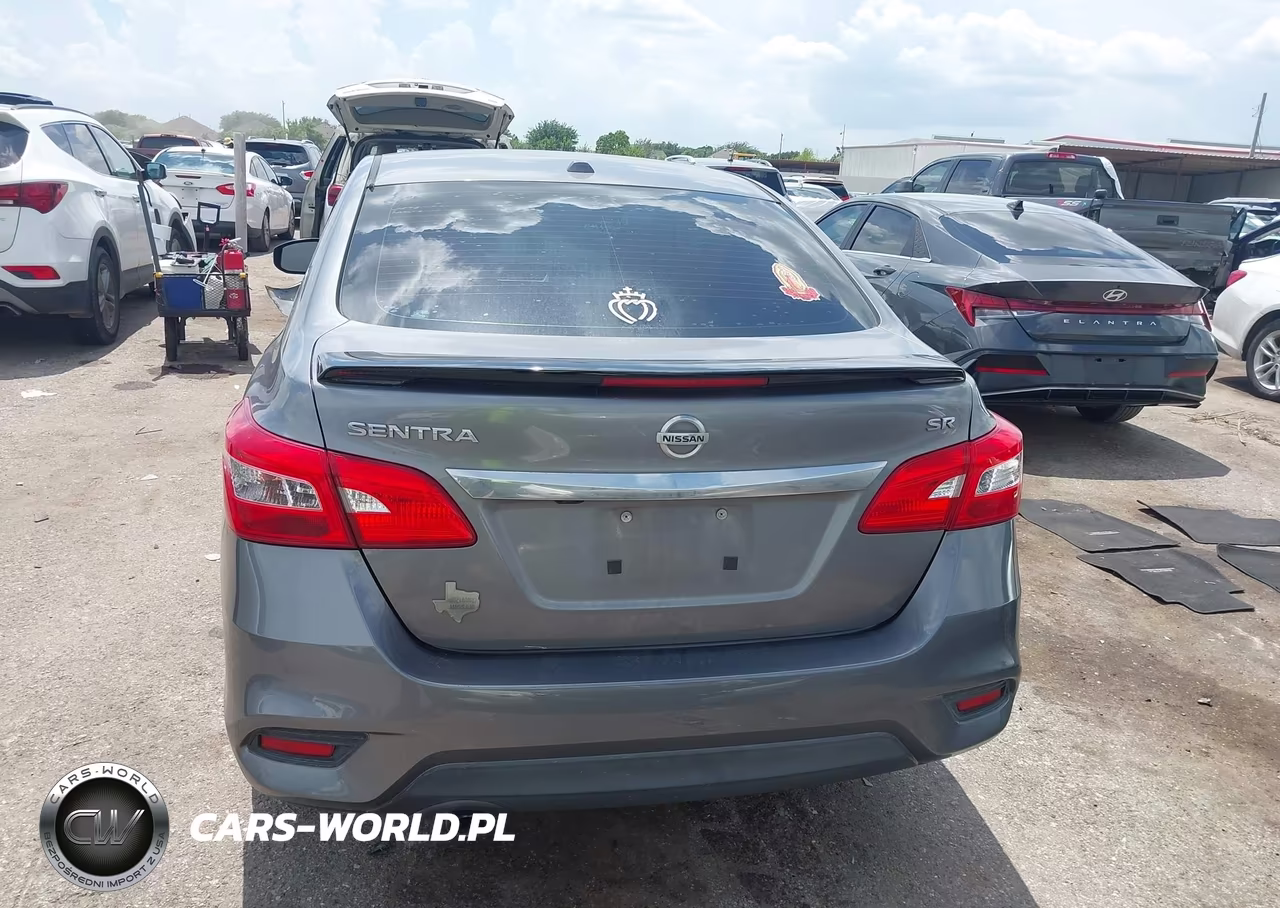 2017 Nissan Sentra Sr VIN:3N1AB7AP9HY308131 - 16
