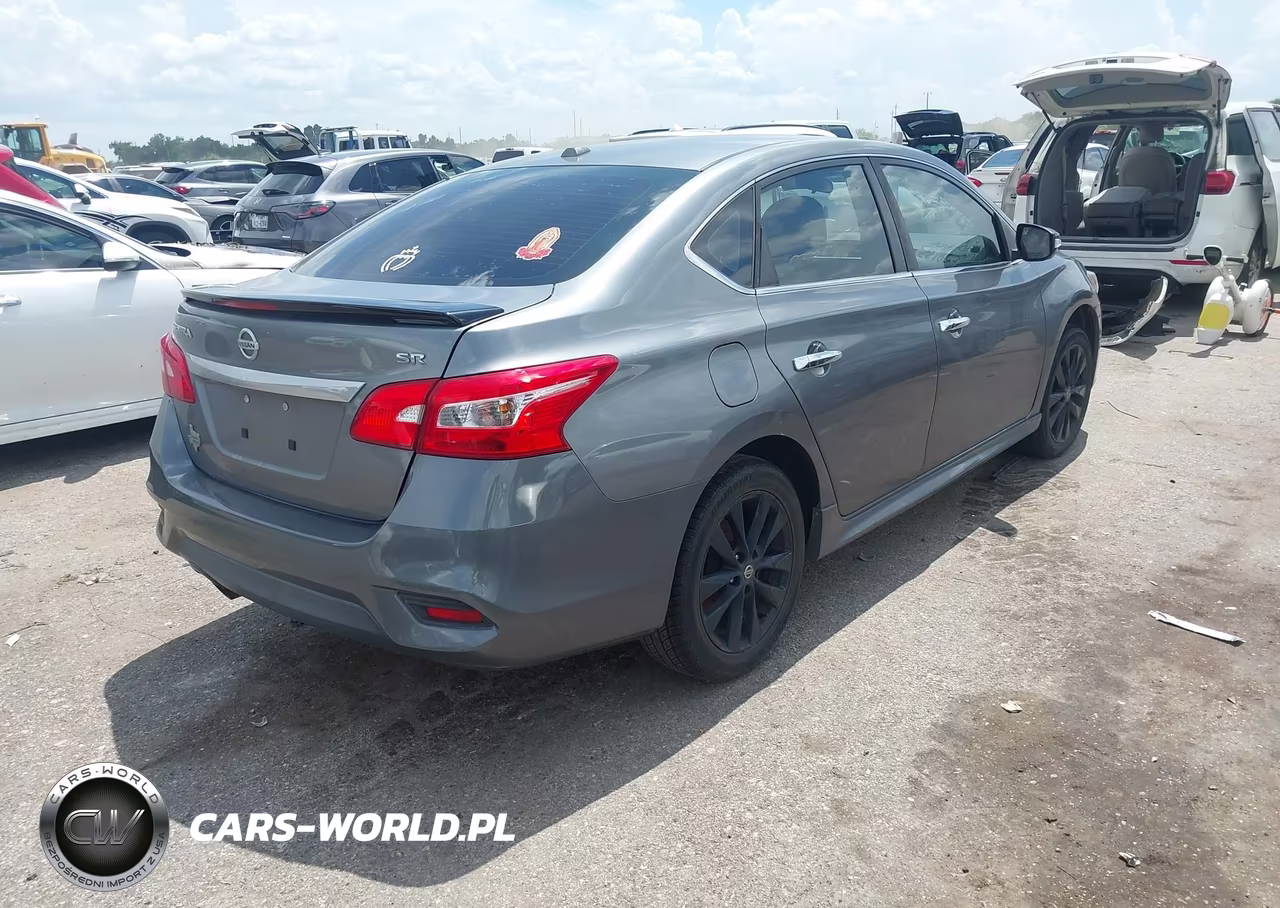 2017 Nissan Sentra Sr VIN:3N1AB7AP9HY308131 - 4