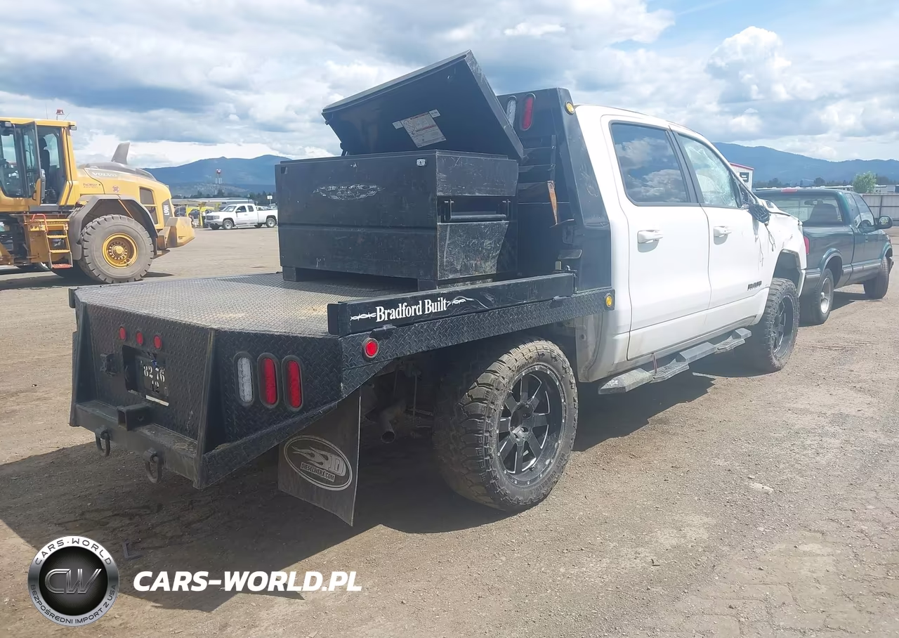 2019 Ram 1500 Rebel VIN:1C6SRFLT5KN837749 - 4