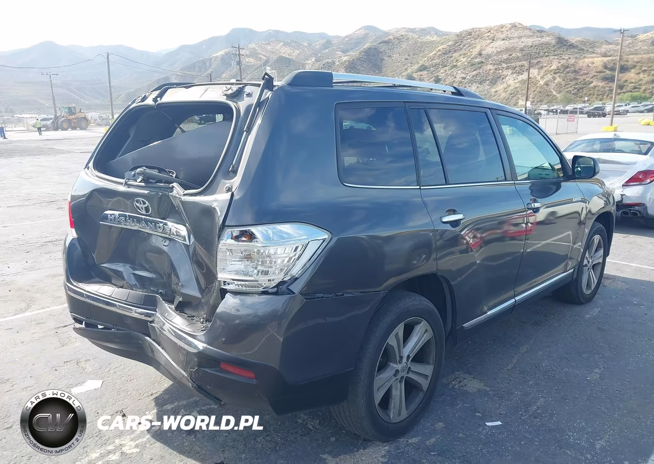 2011 Toyota Highlander Limited V6 VIN:5TDYK3EH5BS043729 - 4