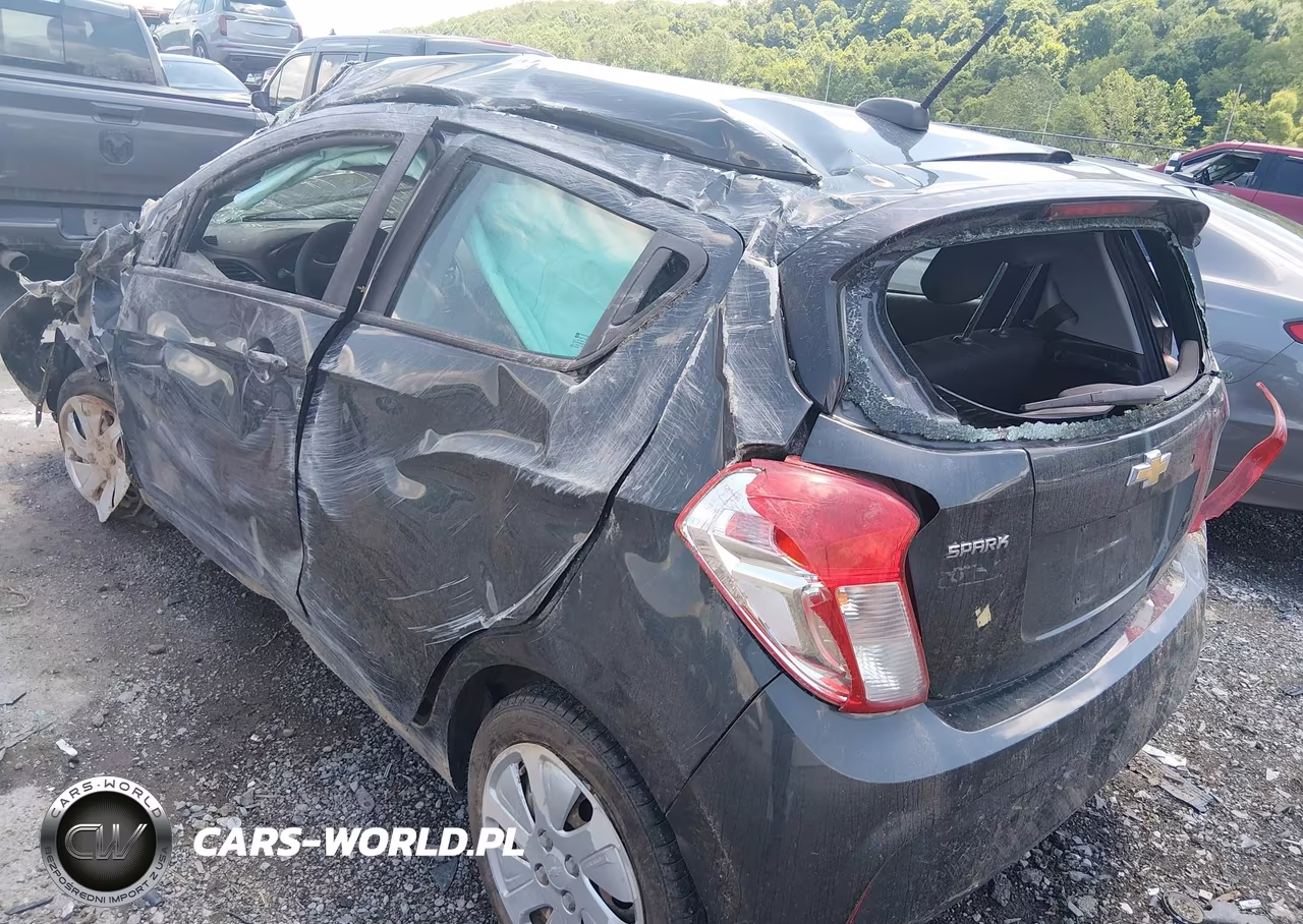 2018 Chevrolet Spark Ls Cvt VIN:KL8CB6SA8JC446938 - 3