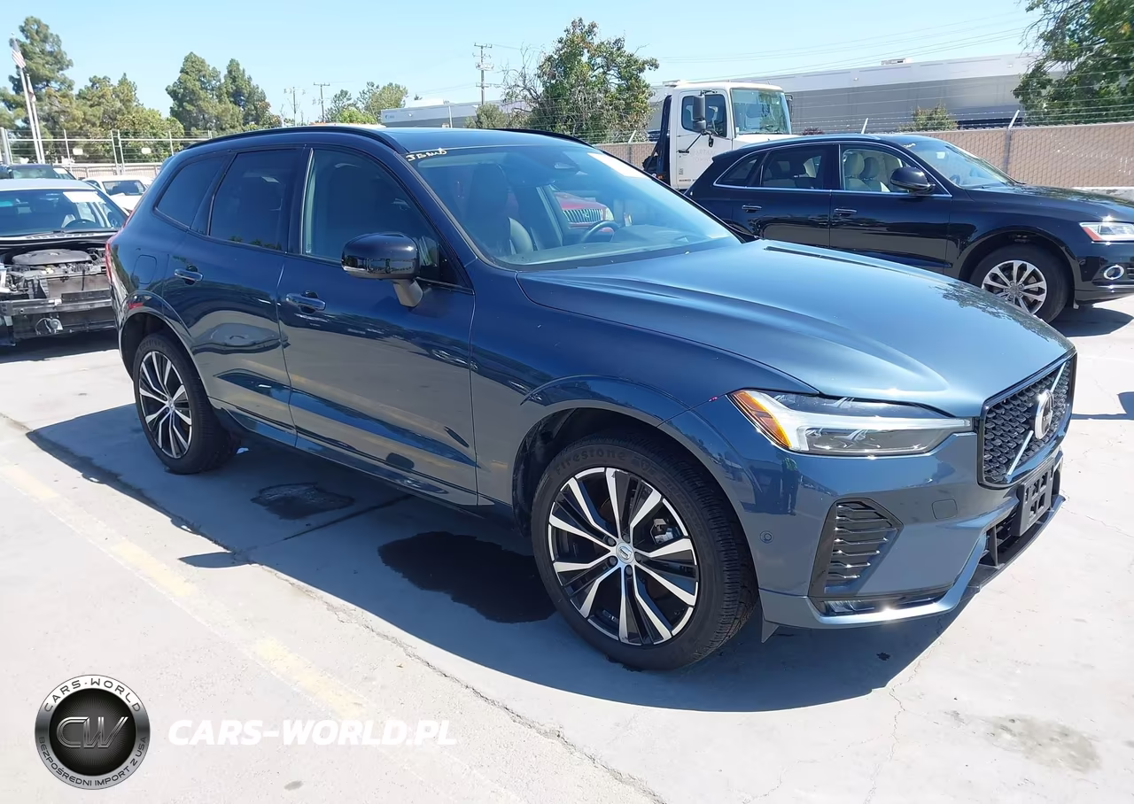 2024 Volvo Xc60 B5 Ultimate Dark Theme – zdjęcie 1 z 16