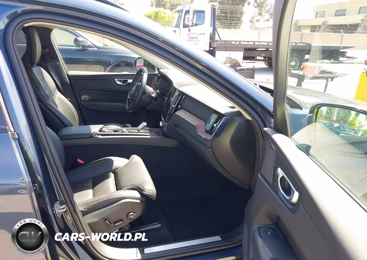 2024 Volvo Xc60 B5 Ultimate Dark Theme VIN:YV4L12RM9R1835630 - 5