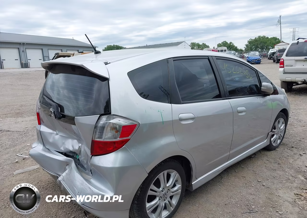 2011 Honda Fit Sport VIN:JHMGE8H55BS004775 - 6