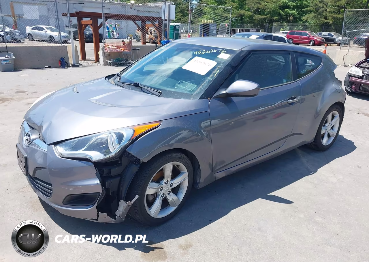 2015 Hyundai Veloster VIN:KMHTC6AD6FU232835 - 2