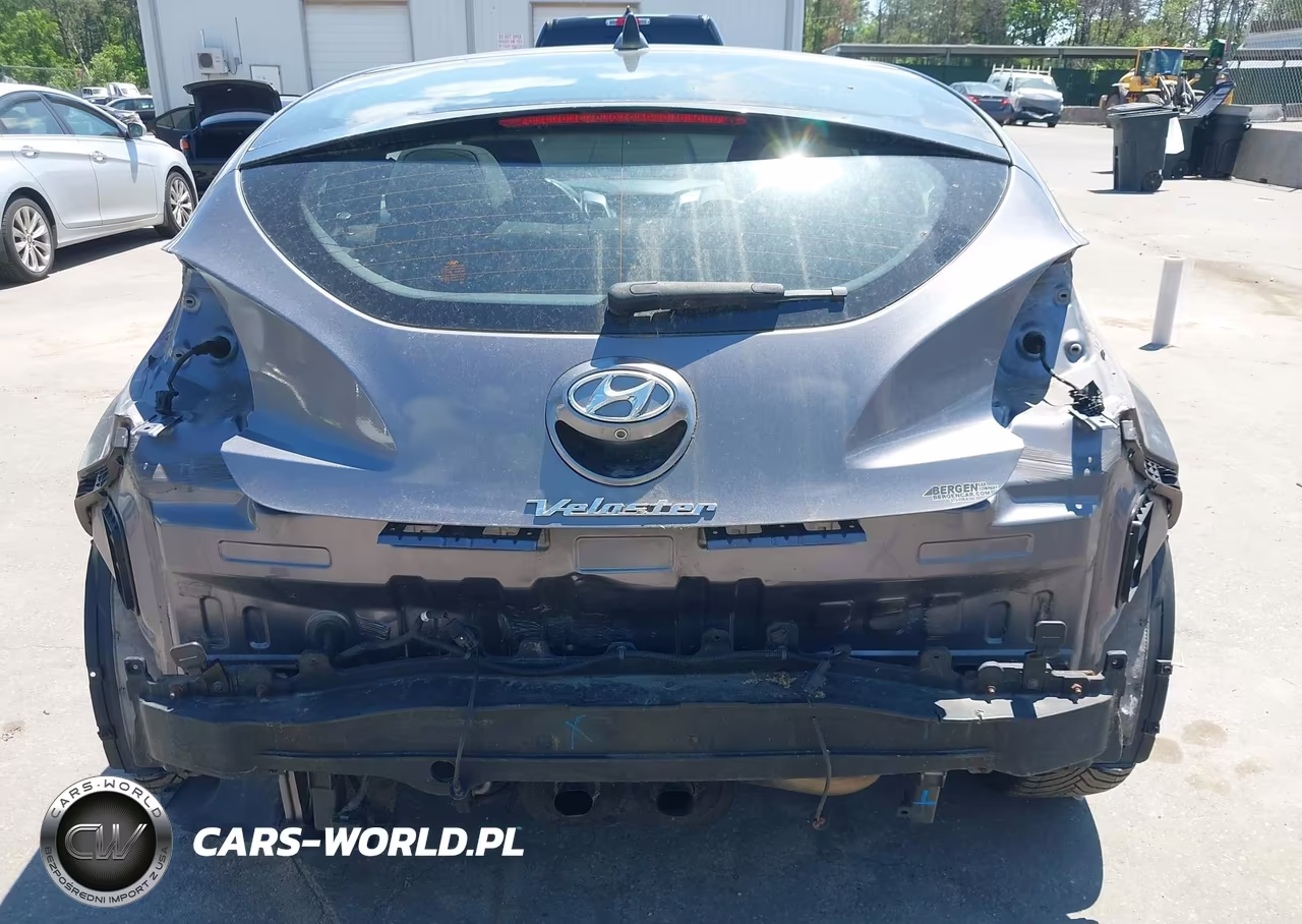 2015 Hyundai Veloster VIN:KMHTC6AD6FU232835 - 6