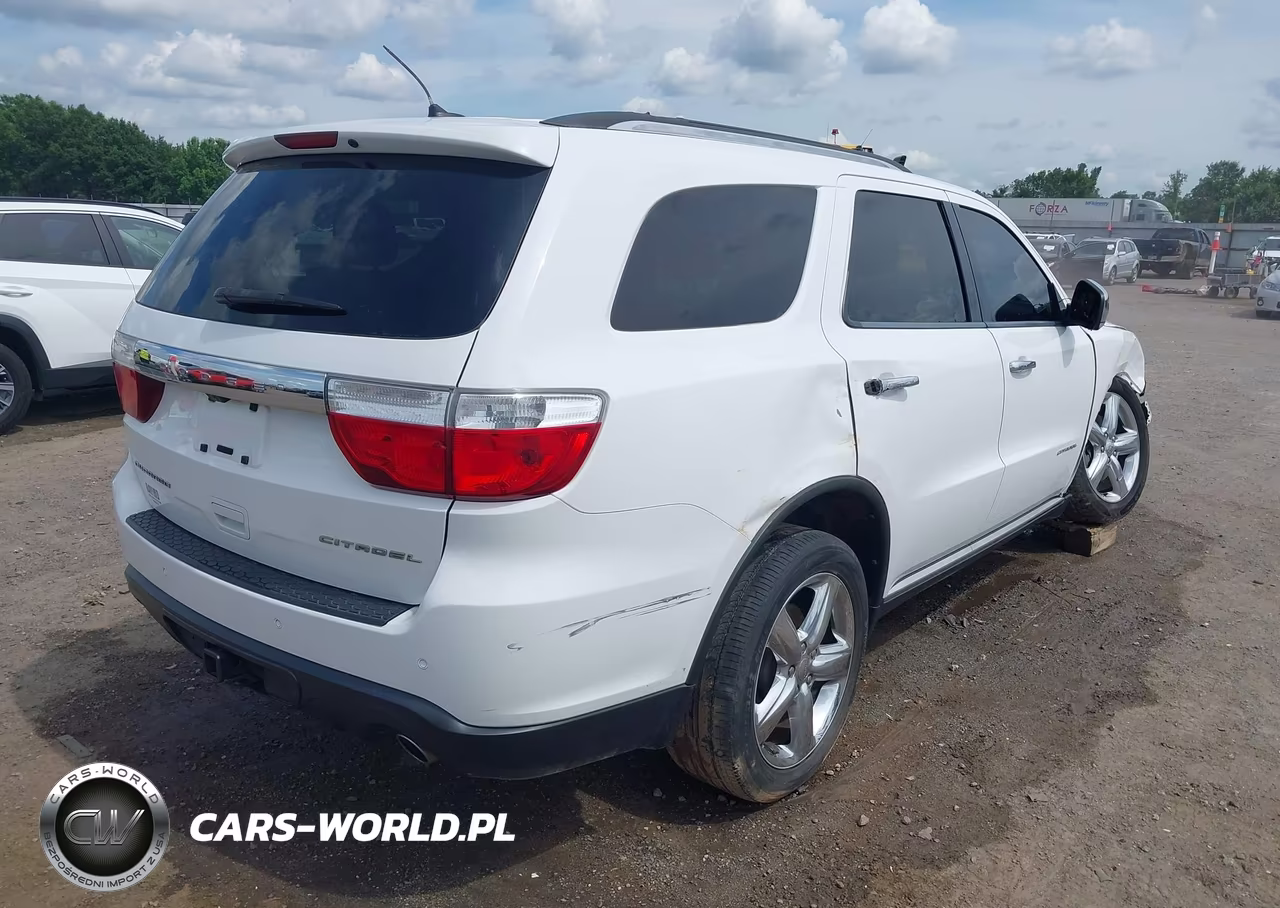 2013 Dodge Durango Citadel VIN:1C4SDHET3DC617461 - 4
