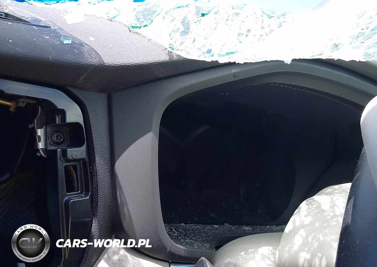 2023 Volvo Xc60 B5 Plus Dark Theme VIN:YV4L12RW9P1305768 - 7