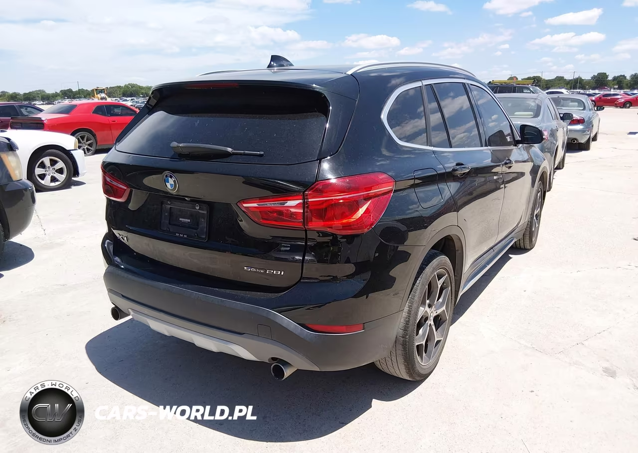2018 BMW X1 Sdrive28I VIN:WBXHU7C37J3H44061 - 4
