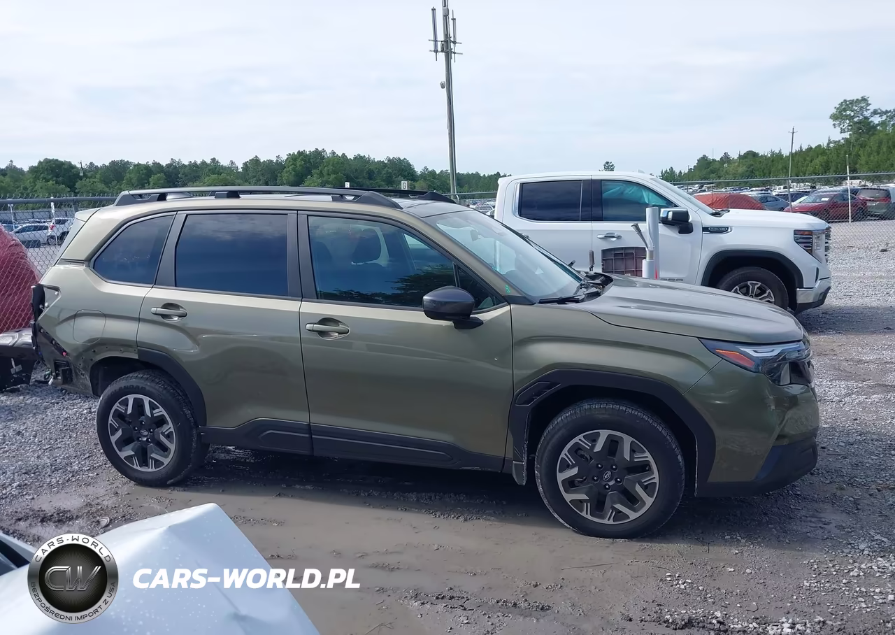 2025 Subaru Forester Premium VIN:JF2SLDDC0SH587379 - 14