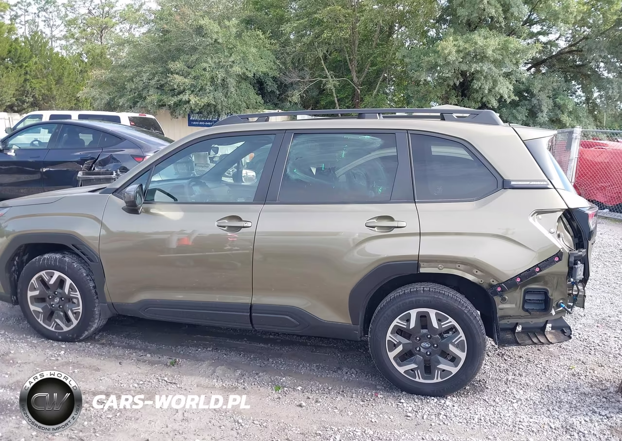 2025 Subaru Forester Premium VIN:JF2SLDDC0SH587379 - 15