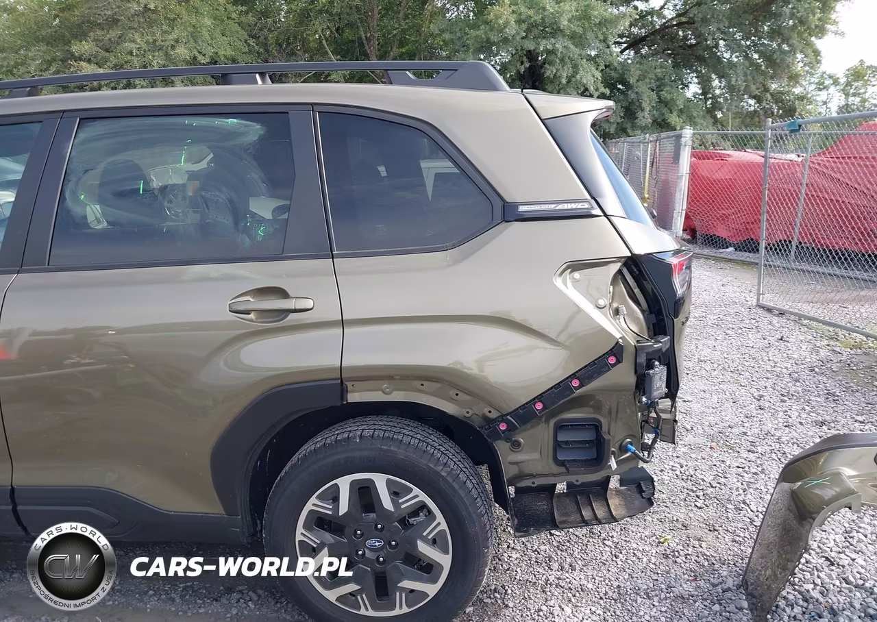 2025 Subaru Forester Premium VIN:JF2SLDDC0SH587379 - 21