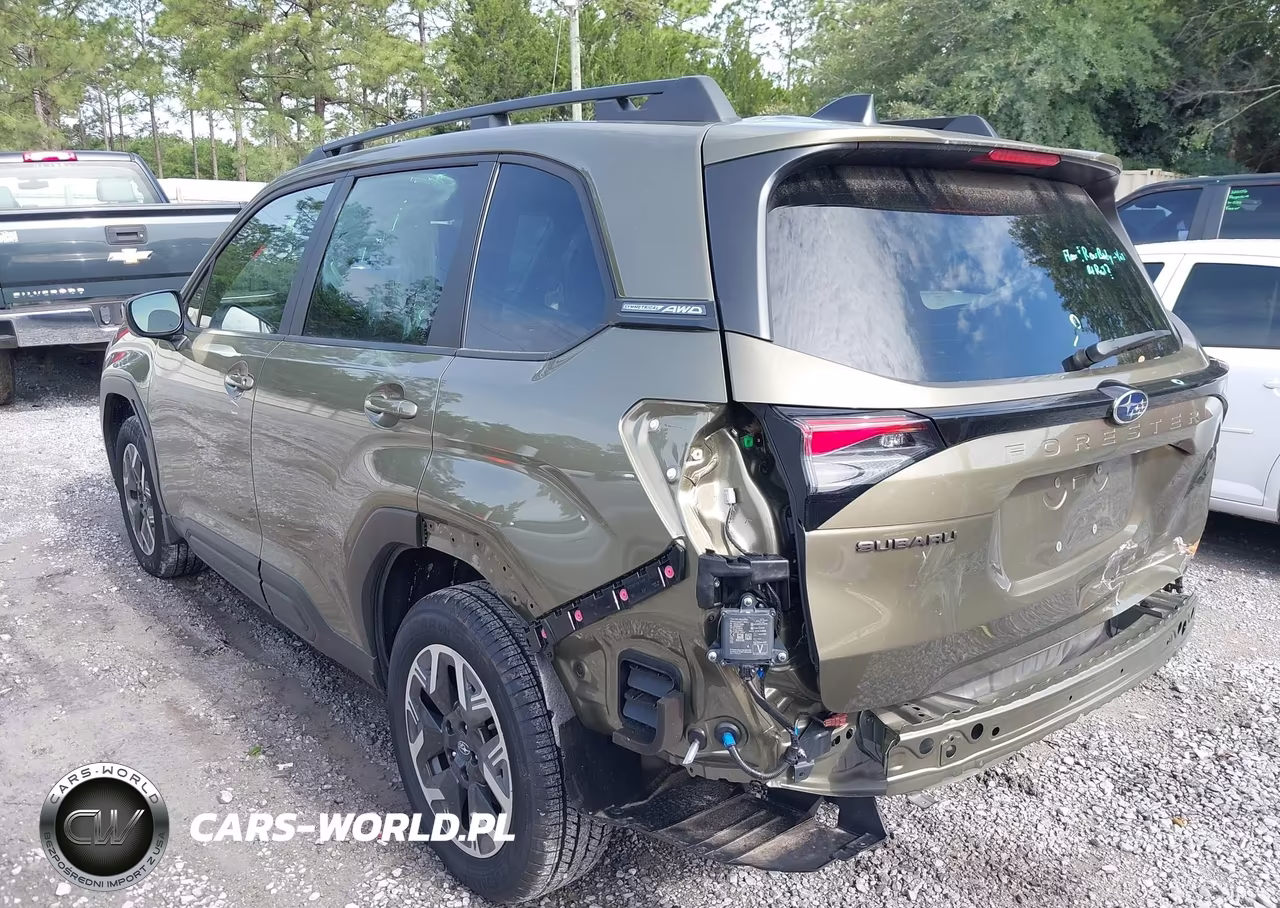 2025 Subaru Forester Premium VIN:JF2SLDDC0SH587379 - 3