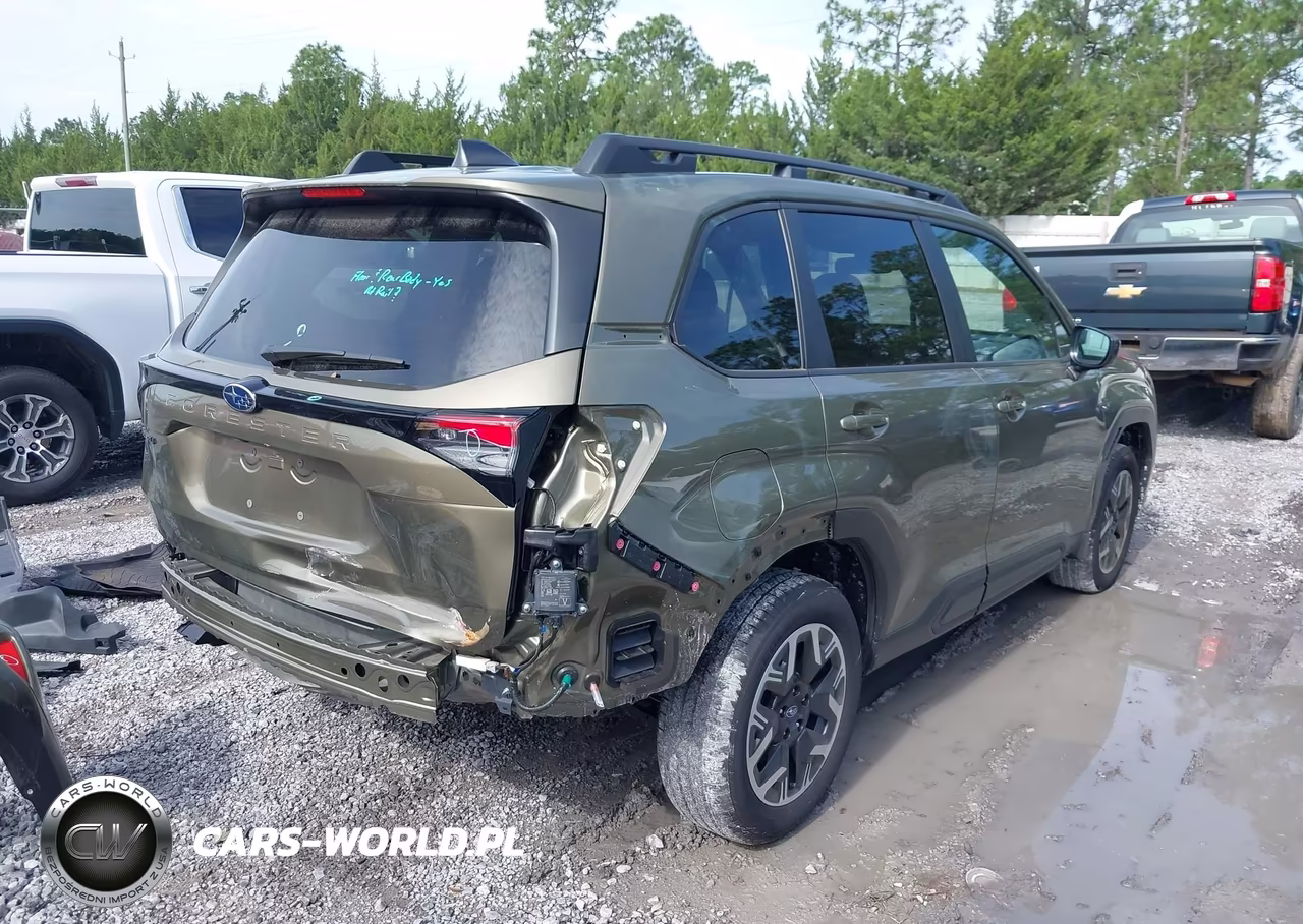 2025 Subaru Forester Premium VIN:JF2SLDDC0SH587379 - 4