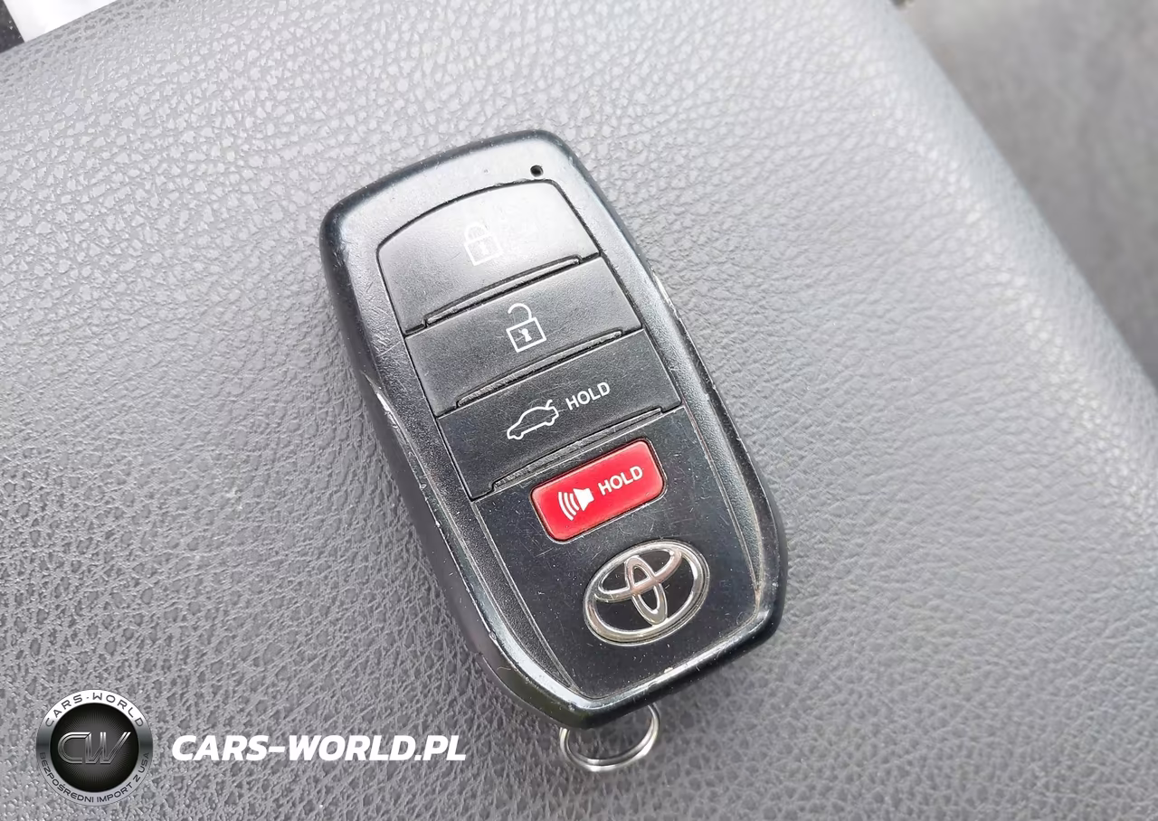 2025 Toyota Camry Le VIN:4T1DAACK9SU021549 - 11