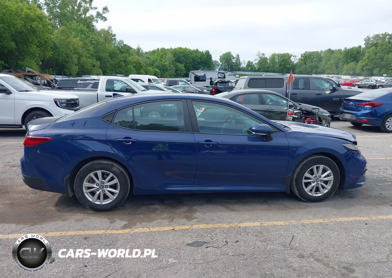 2025 Toyota Camry Le VIN:4T1DAACK9SU021549 - 14
