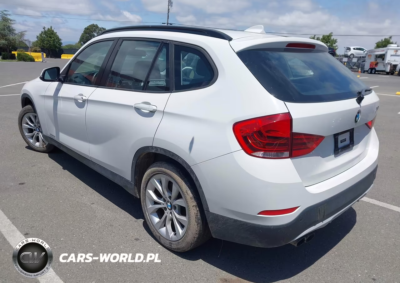 2013 BMW X1 xDrive28I VIN:WBAVL1C55DVR84388 - 3