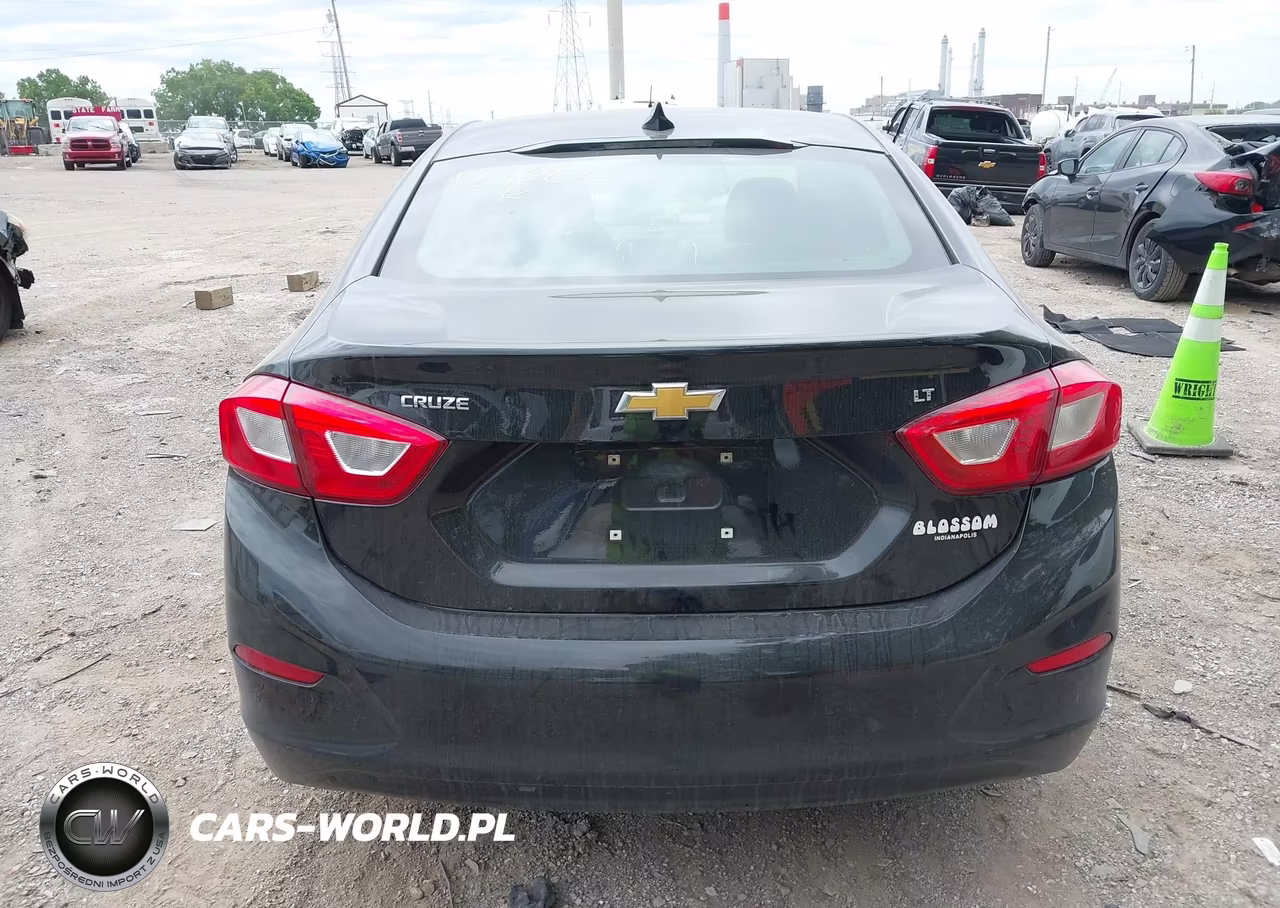2018 Chevrolet Cruze Lt Auto VIN:1G1BE5SM5J7187082 - 16
