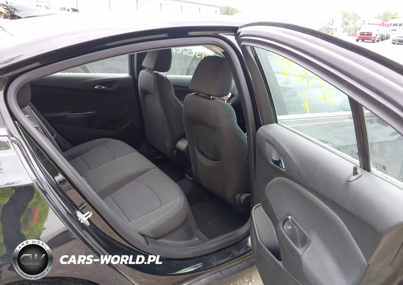 2018 Chevrolet Cruze Lt Auto VIN:1G1BE5SM5J7187082 - 8