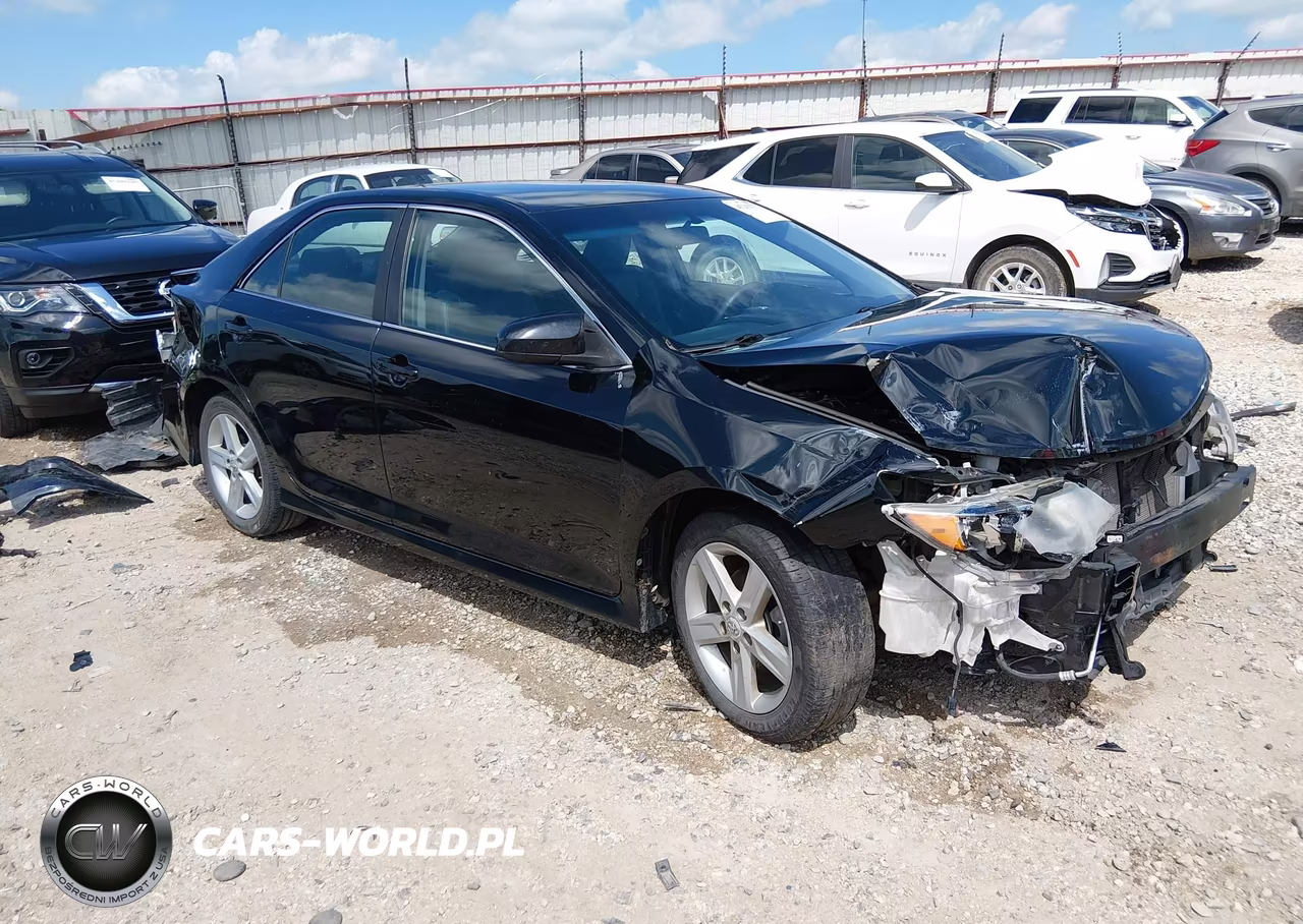 2012 Toyota Camry Se – zdjęcie 1 z 17