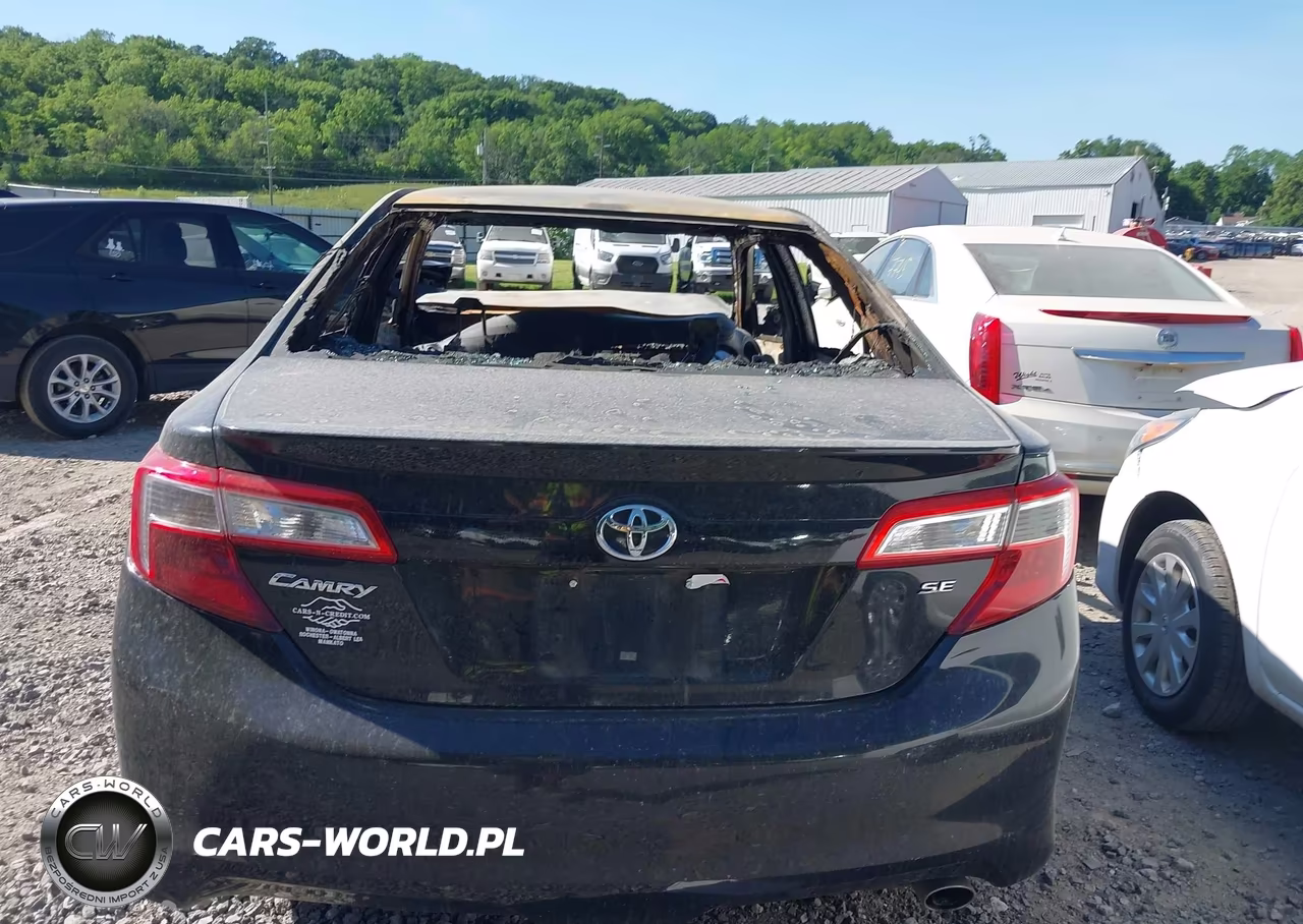 2014 Toyota Camry Se VIN:4T1BF1FK1EU317867 - 15