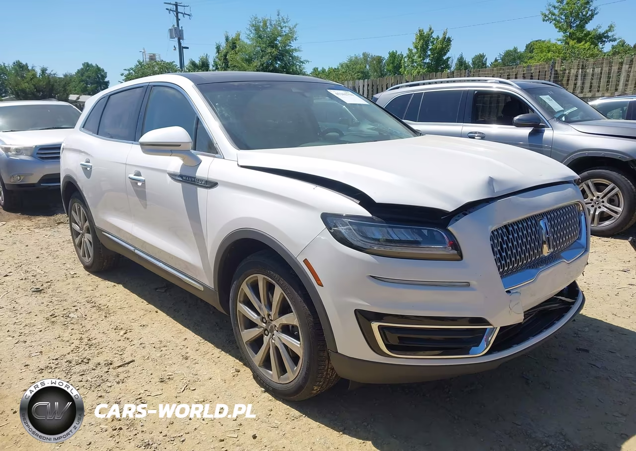 2019 Lincoln Nautilus Reserve