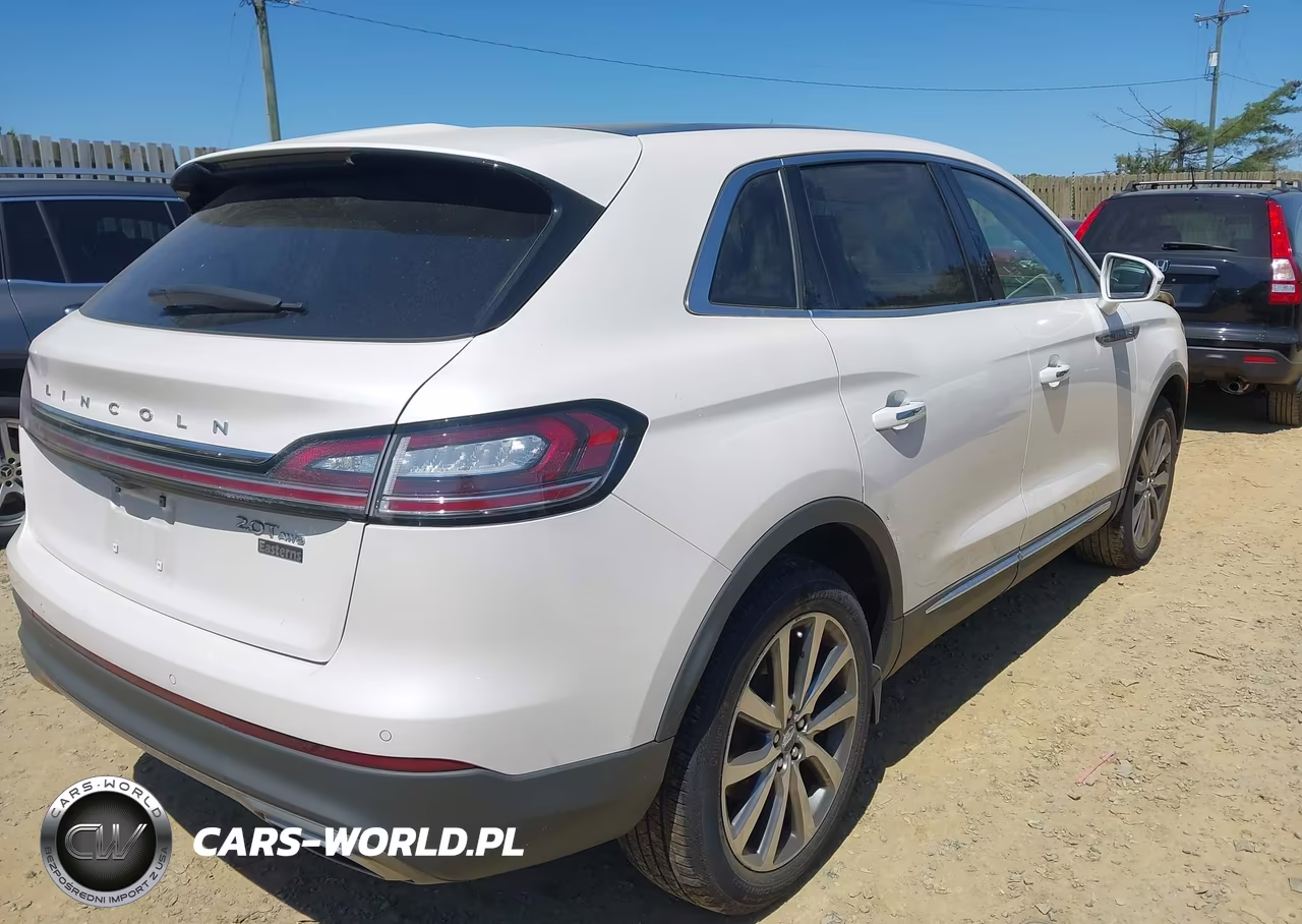 2019 Lincoln Nautilus Reserve VIN:2LMPJ8L99KBL58123 - 4