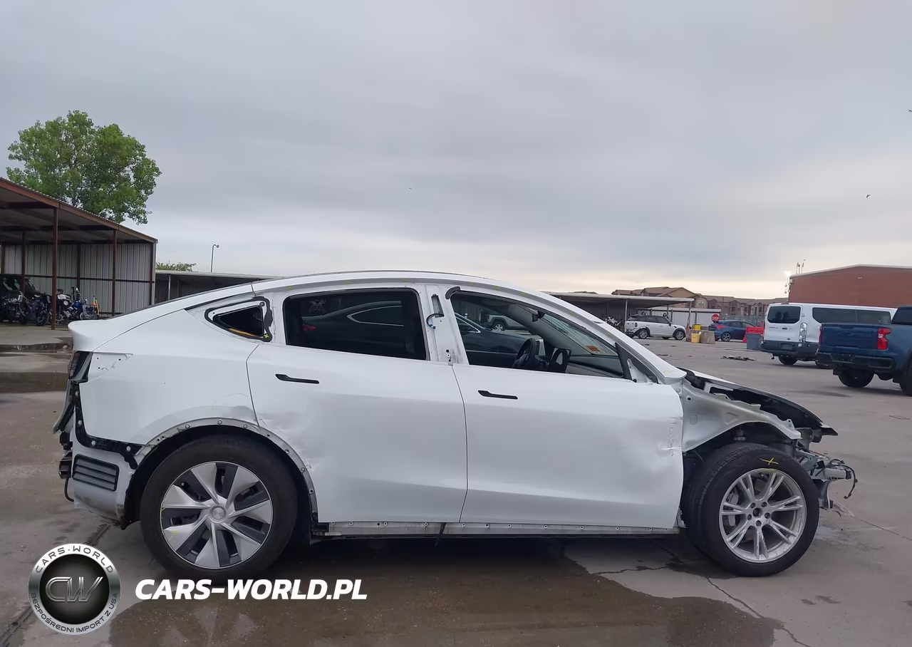 2021 Tesla Model Y Long Range Dual Motor All-Wheel Drive VIN:5YJYGDEE4MF063426 - 14